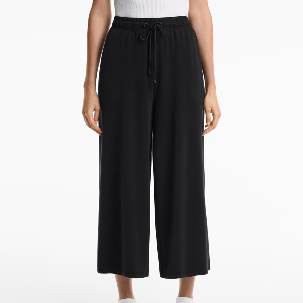 OYSHO NWT soft touch wide leg trousers black